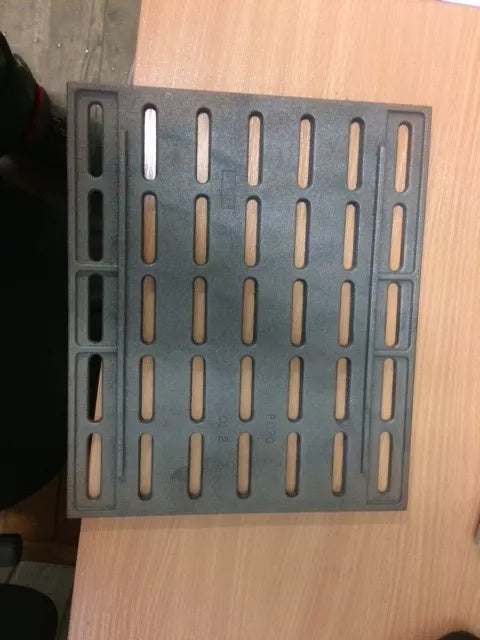 Grotelės židiniui Liseo L7 (31,5x 27cm)